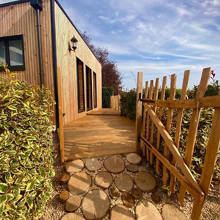 Studio Les 2 Fees - Jacuzzi - Deco Feerique Montfort-sur-Meu Exterior foto